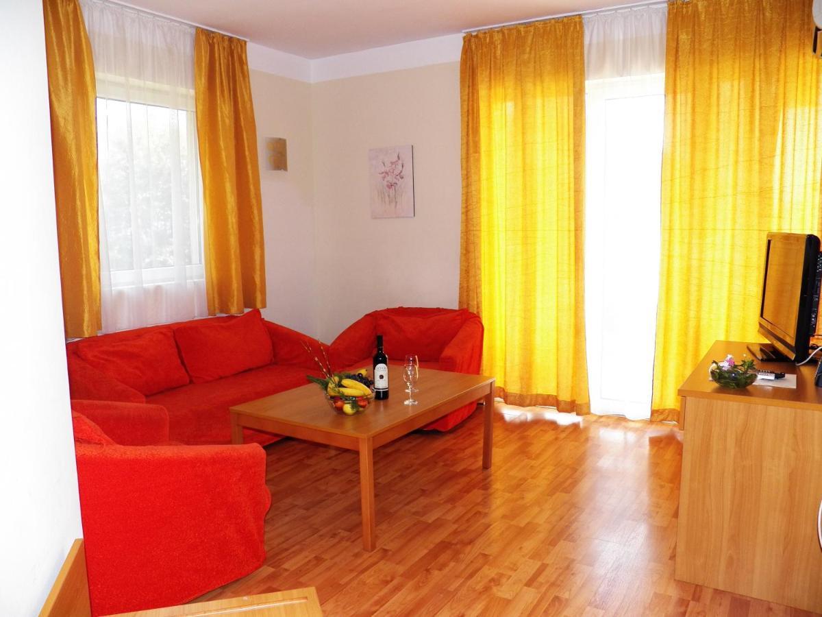 Joya Park Apartments Golden Sands Ngoại thất bức ảnh