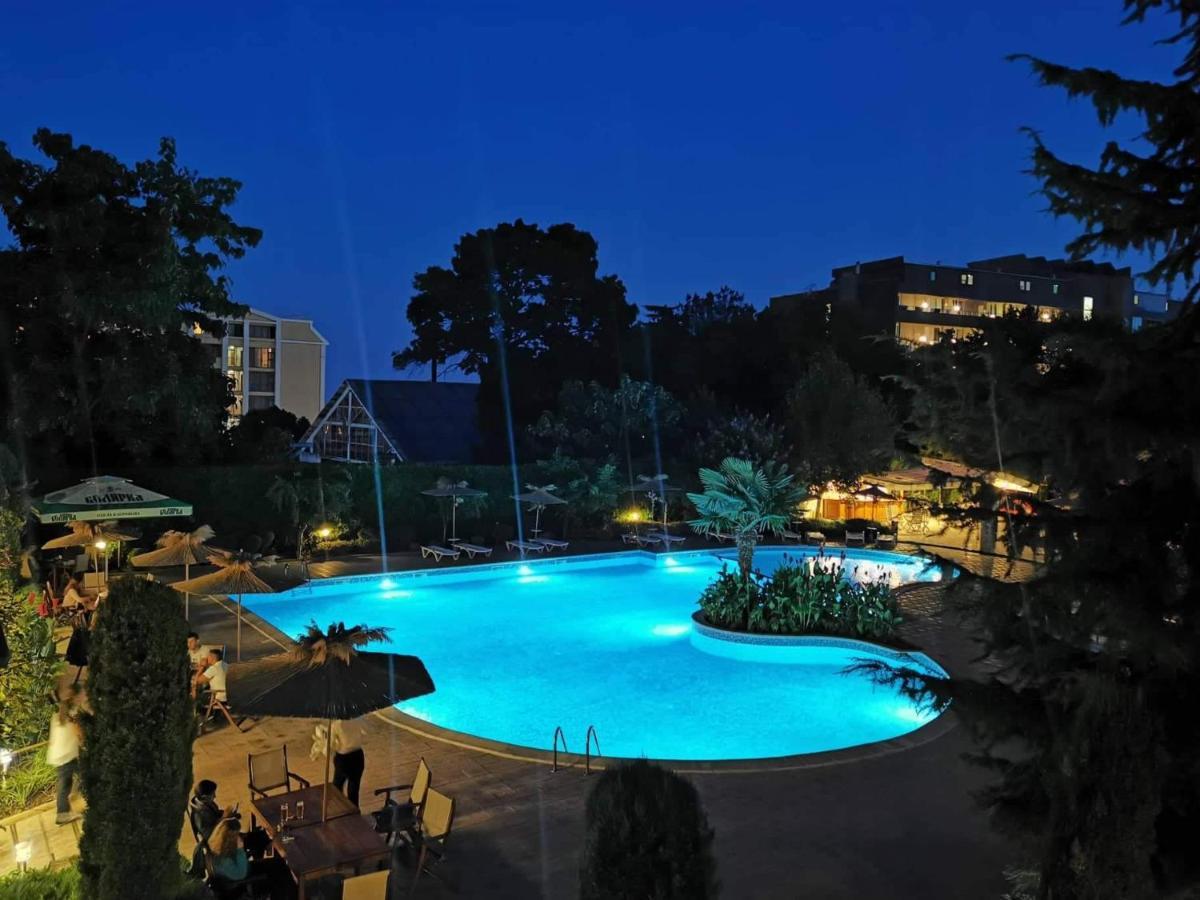 Joya Park Apartments Golden Sands Ngoại thất bức ảnh