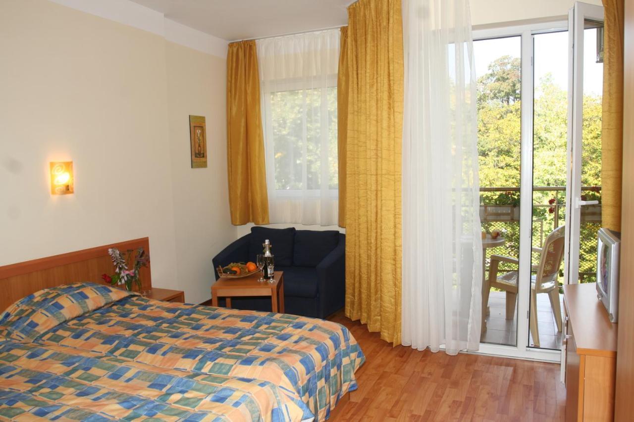Joya Park Apartments Golden Sands Ngoại thất bức ảnh