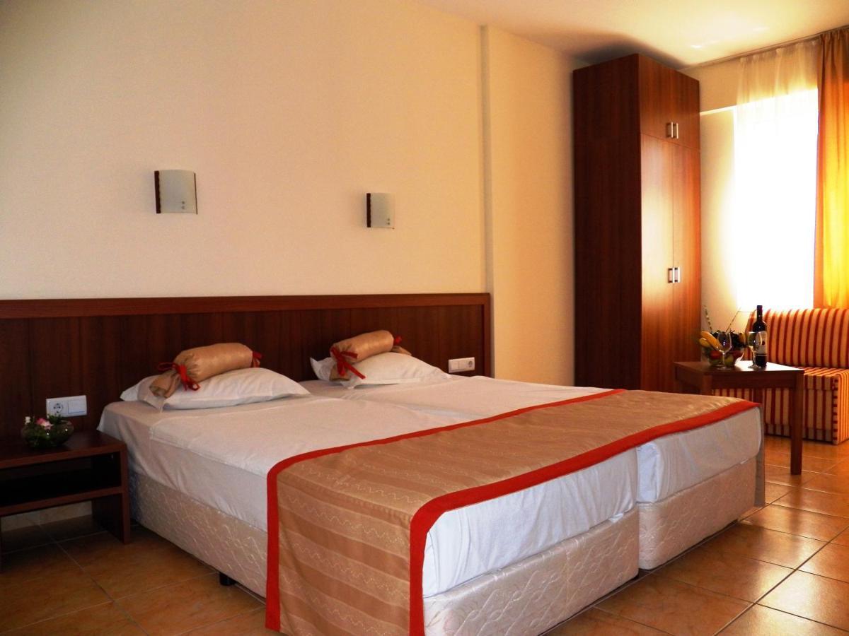 Joya Park Apartments Golden Sands Ngoại thất bức ảnh